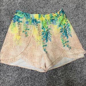 Limited edition Bebe tropical shorts NWOT